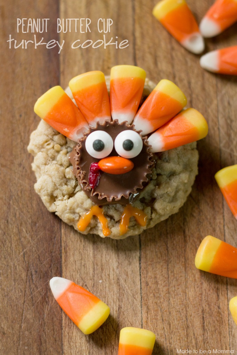 Need a fun Thanksgiving day food craft for the kiddos? How about a fun favor? These Peanut Butter Turkey Cookies are so fun!