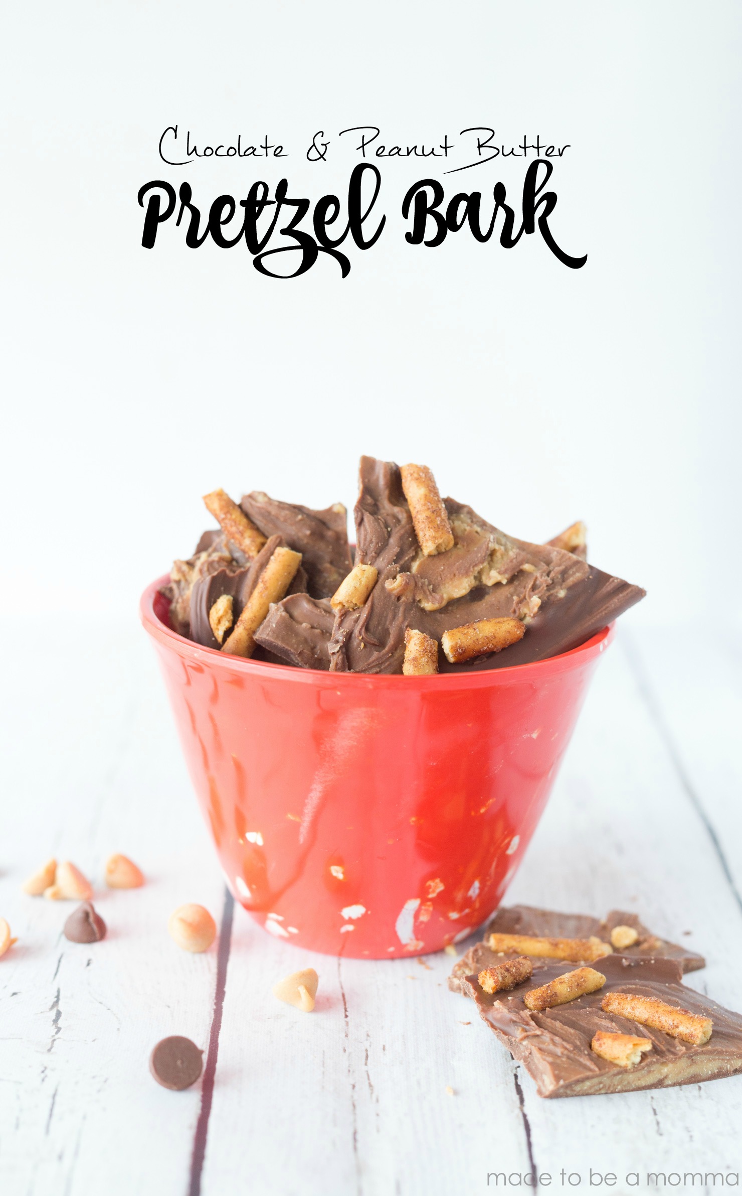 This Chocolate & Peanut Butter Pretzel Bark is simple and delicious! Who doesn't love the mix of chocolate and peanut butter?
