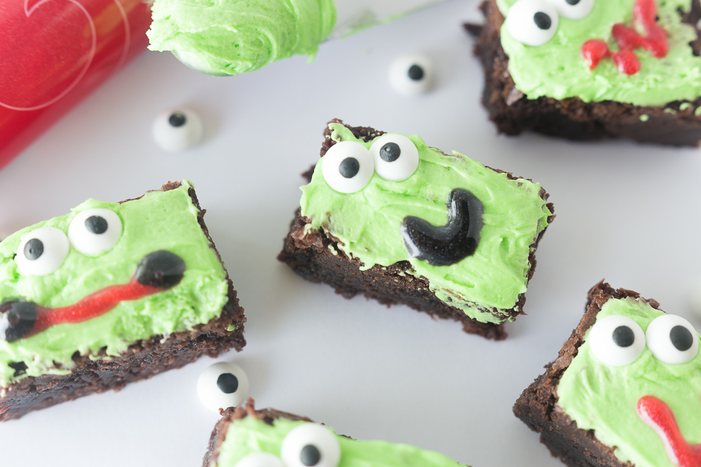 Silly Face Brownies: let these silly face brownies bright up your childs day. They make for a delicious afternoon snack and are a recipe even the kids can enjoy making! 