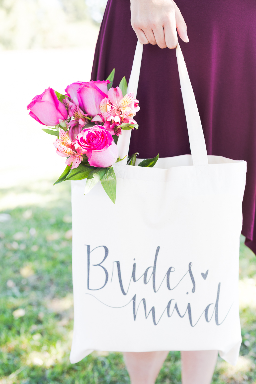 Bridesmaid Gift Ideas: these simple and inexpensive bridesmaid gift ideas are the perfect “thank-you’s” for the special ladies on your wedding day!