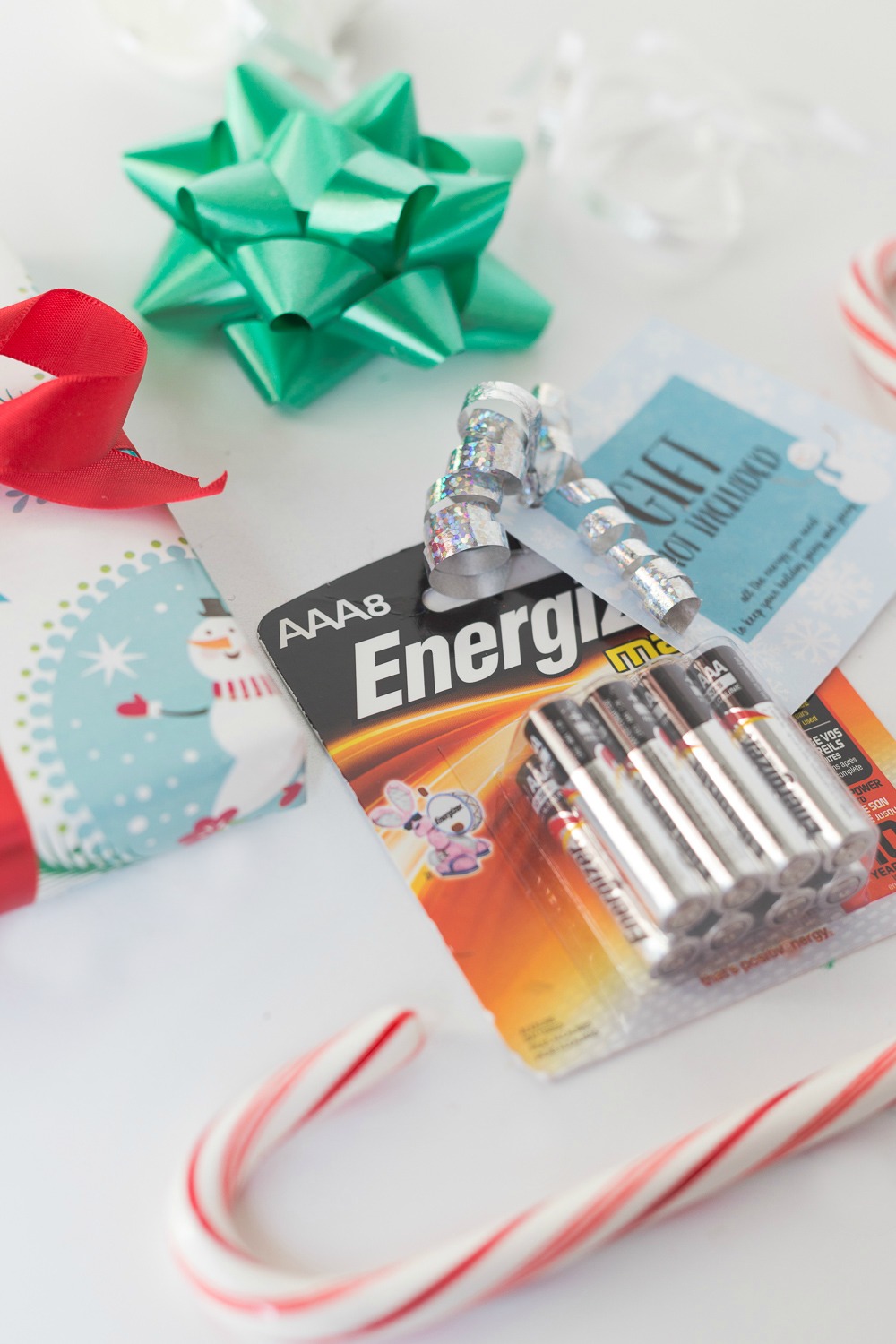 Last Minute Gift Idea: don't forget the batteries this Christmas season!  Come print a fun gift tag for the gift that will keep your holiday cheer going and going!