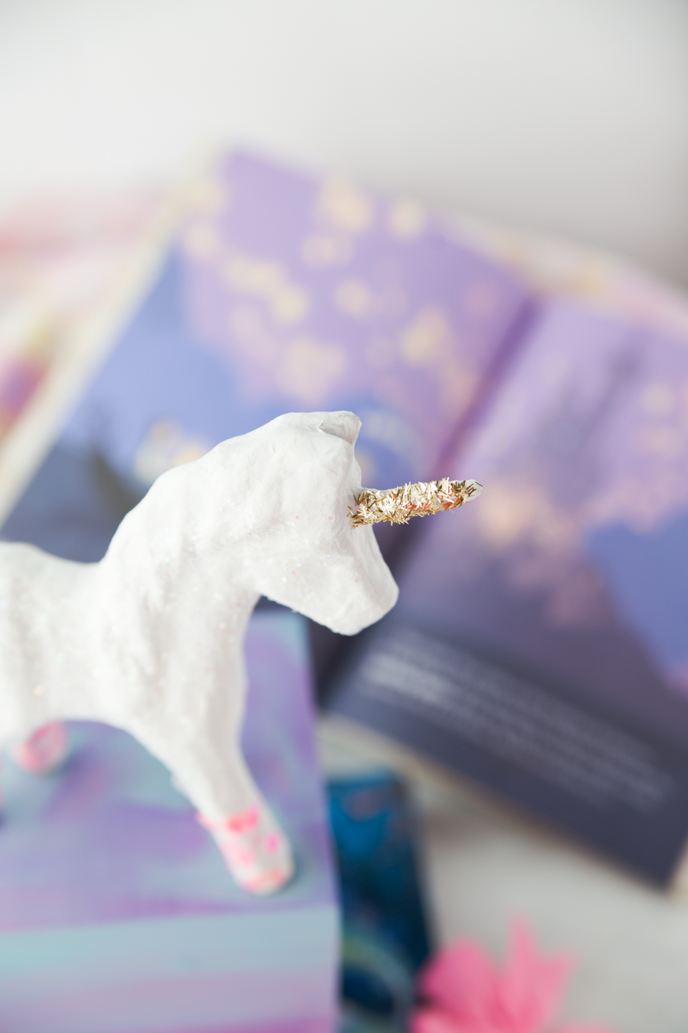 Unicorn Mache gold glitter horn