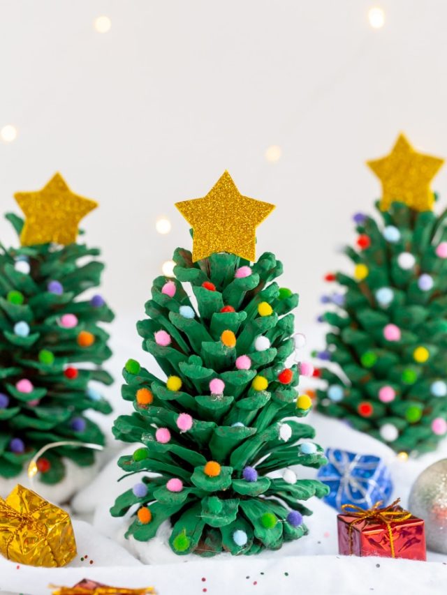 DIY Pinecone Christmas Trees