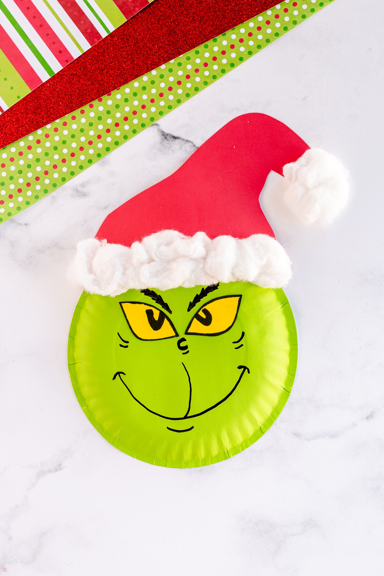 grinch paper plate