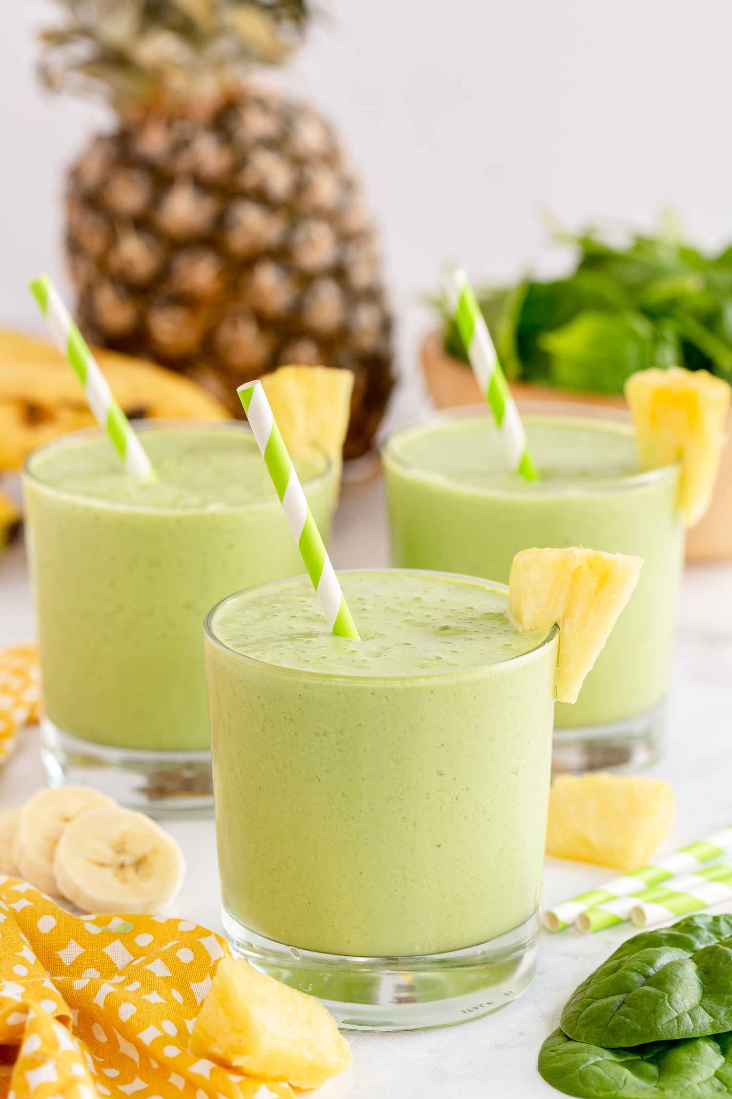 Easy Pineapple Green Smoothie Recipe