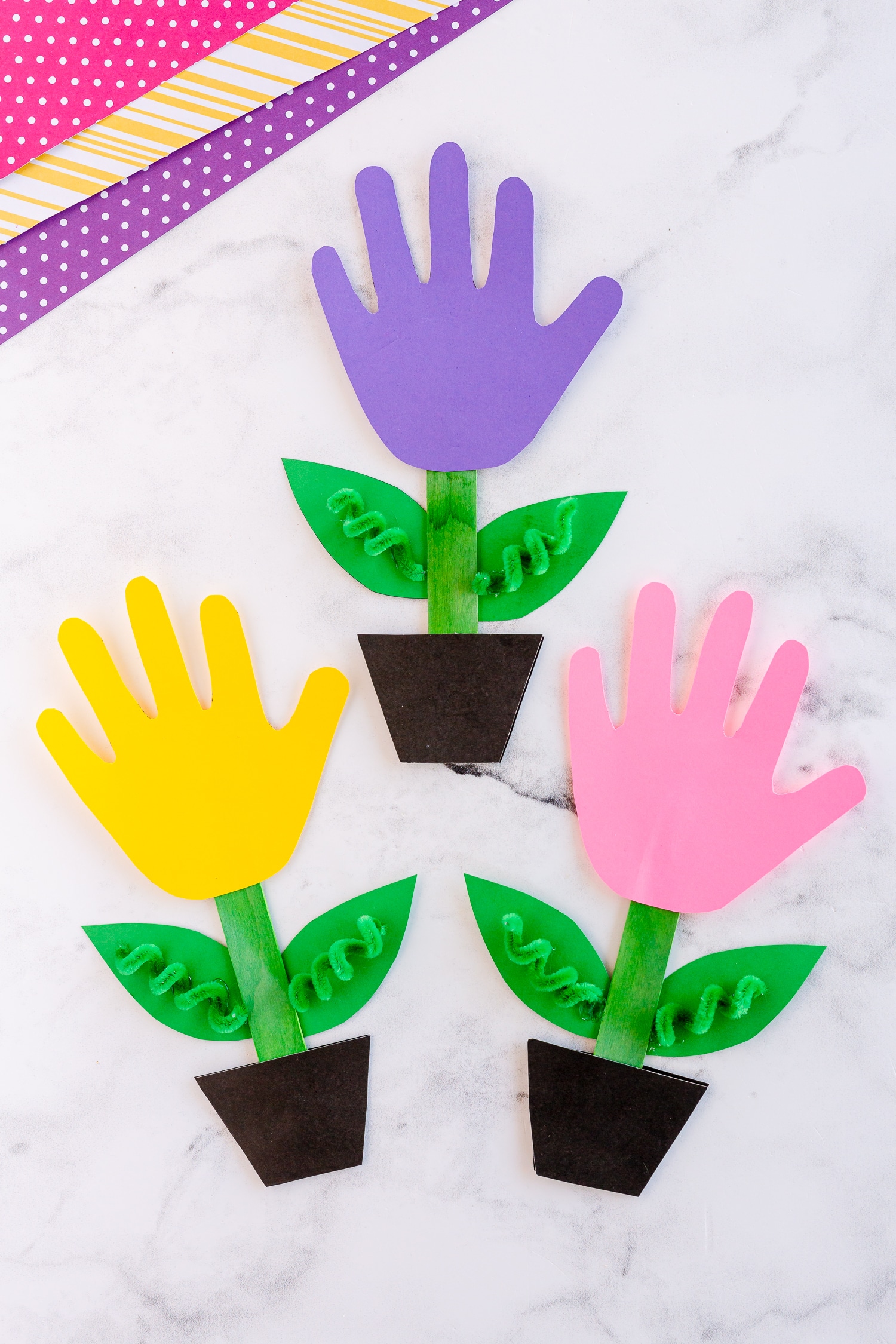 flower handprint craft for kids