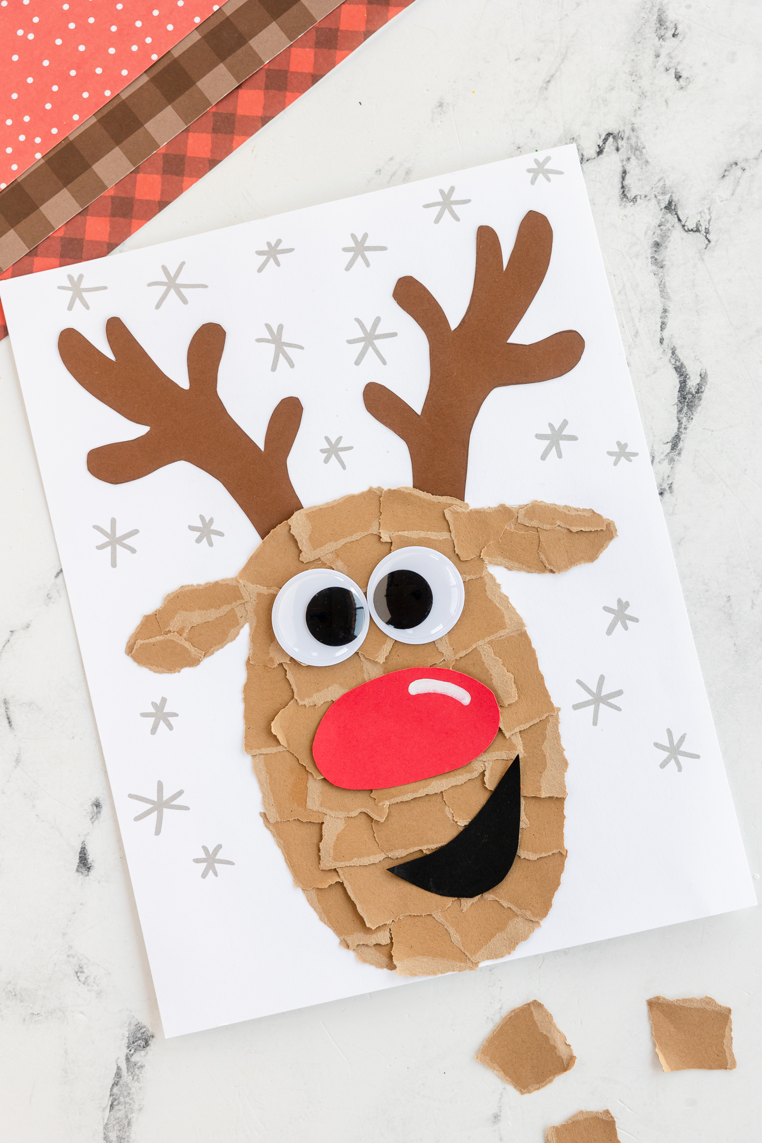 Easy & Fun Torn Paper Reindeer Christmas Craft